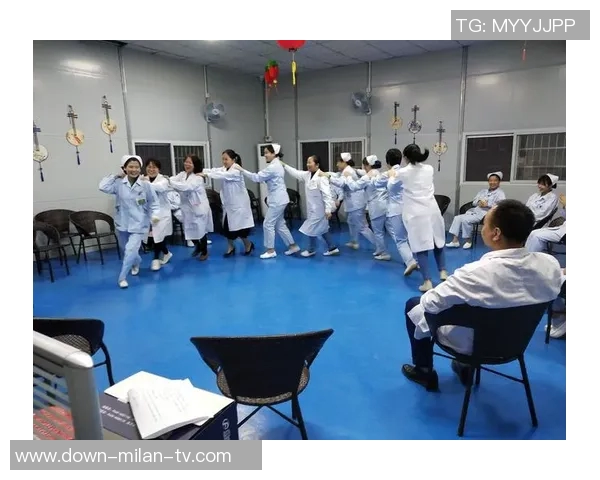 郑鹏在足球赛场上的成长历程与未来发展展望